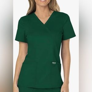 SCRUB SET: Cherokee Revolution Size Small ✅💚